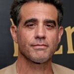 บ็อบบี้ แคนนาเวล (Bobby Cannavale)