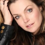 แคลร์ แครมเมอร์ (Clare Kramer)