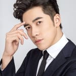 จ้าวยี่เสี่ยว (Zhao Yi Xiao)