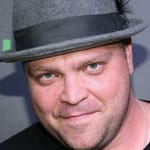 ดรูว์ พาวเวลล์ (Drew Powell)