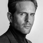 เกล็นน์ โฮเวอร์ตัน (Glenn Howerton)