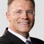 ฮาวี่ ลอง (Howie Long)