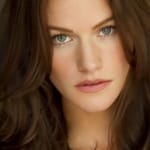 เคลลี่ โอเวอร์ตัน (Kelly Overton)