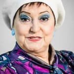 คริสติน่า ทคาซ (Krystyna Tkacz)