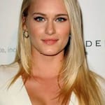 เลเวน แรมบิน (Leven Rambin)
