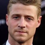 เบน แม็คเคนซี่ (Ben McKenzie)