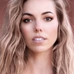 คอร์ทนีย์ บลีธ เติร์ก (Courtney Blythe Turk)