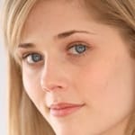 คารินน์ มัวร์ (Karynn Moore)