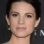 ลีอาห์ แคร์นส์ (Leah Cairns)