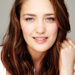 เทสส์ ฮอบริช (Tess Haubrich)