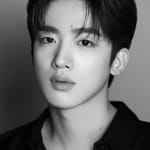 คิม โยฮัน (Kim Yo-han)