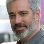 อาเดรีย โคลลาโด (Adrià Collado)