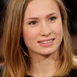 อาลีนา เลฟชิน (Alina Levshin)