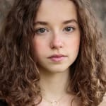 อาริเอลลา กลาเซอร์ (Ariella Glaser)