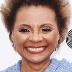 เลสลี่ อักกัมส์ (Leslie Uggams)