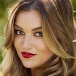 ลิลี่ ซิมมอนส์ (Lili Simmons)