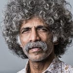 มักรันด์ เดชปันเด (Makrand Deshpande)