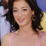 มอยร่า เคลลี่ (Moira Kelly)
