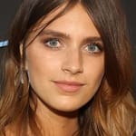 เนลล์ ไทเกอร์ ฟรี (Nell Tiger Free)