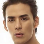 ภารยู โรจนวุฒิธรรม (Pharunyoo Rojanawuttitham)