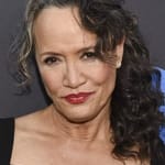 เรน่า โอเว่น (Rena Owen)