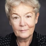 รูธ แม็คเคบ (Ruth McCabe)