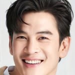 ชาคริต ยามนาม (Shahkrit Yamnarm)