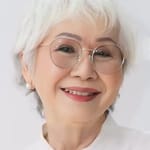 อุษา เซียมขุม (Usha Seamkhum)