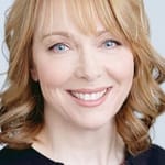 วิกกี้ ปาปาฟส์ (Vickie Papavs)