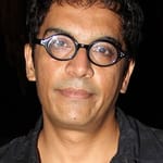 วราเจช ฮิรจี (Vrajesh Hirjee)