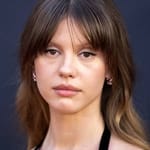 มีอา กอธ (Mia Goth)