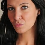 แองเจลิน่า ลีห์ (Angelina Leigh)