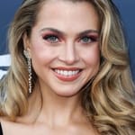 แอนน์ วินเทอร์ส (Anne Winters)