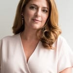 แอนนี่ มูโมโล (Annie Mumolo)