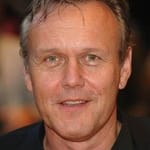 แอนโธนี่ สจ๊วร์ต เฮด (Anthony Stewart Head)