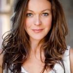 แคโรไลน์ บราเซียร์ (Caroline Brazier)