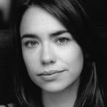 แคโรไลน์ มาร์ติน (Caroline Martin)