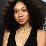 เคซี่ เบเกอร์ (Casie Baker)