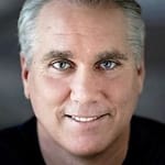 เดเมียน การ์วีย์ (Damien Garvey)