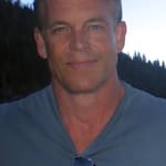 เดฟ ฮอลล์ (Dave Halls)