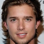ดรูว์ แวน แอ็คเกอร์ (Drew Van Acker)