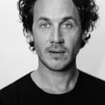 ดัสติน เดมริ-เบิร์นส์ (Dustin Demri-Burns)