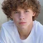 ดีแลน ฮอฟแมน (Dylan Hoffman)