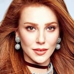 เอลซิน ซานกู (Elçin Sangu)