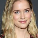 เอลิซาเบธ ไลล์ (Elizabeth Lail)