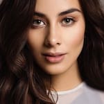 เอสเมรัลด้า พิเมนเทล (Esmeralda Pimentel)