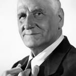 ฟินเลย์ เคอร์รี (Finlay Currie)