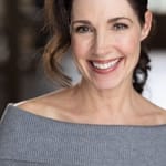 ฮอลลี่ เอ. มอร์ริส (Holly A. Morris)