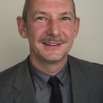 เอียน ฮาร์ท (Ian Hart)