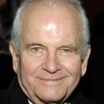 เอียน โฮล์ม (Ian Holm)